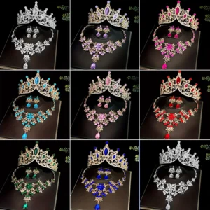Conjunto de joyería nupcial de cristal de 3 piezas, corona elegante, pendientes brillantes y collar, adornos glamurosos de diamantes de imitación para bodas